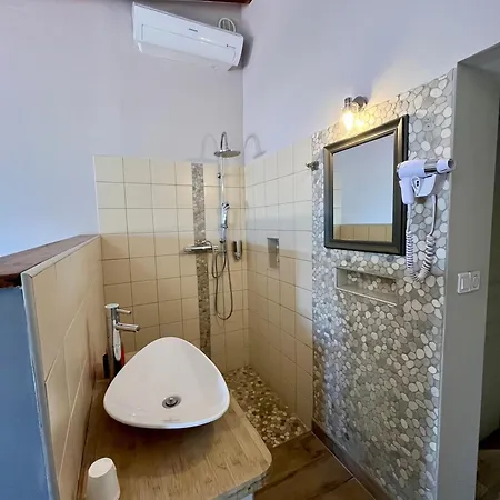 阿布杜住宿加早餐旅馆 *